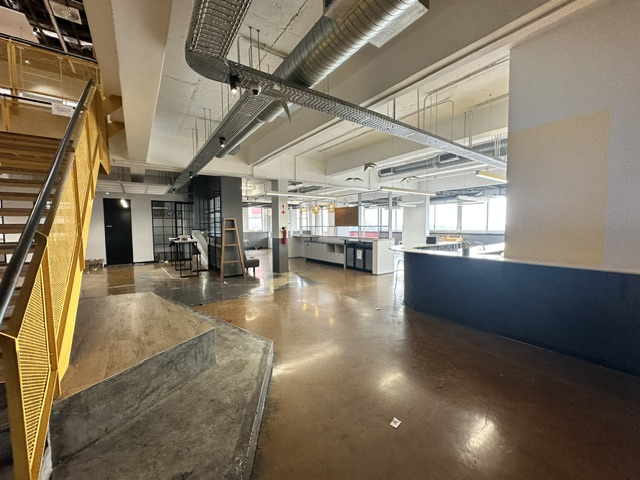 To Let Commercial Property for Rent in Woodstock Western Cape